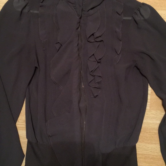 EXPRESS SHEER RUFFLE FANCY BLAZER TOP - Picture 5 of 8